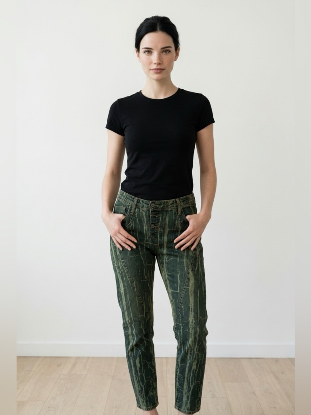 Please Vintage Glam | Made in Italy | Acid Wash Skinny Jeans | Large - Picture 2 of 13
